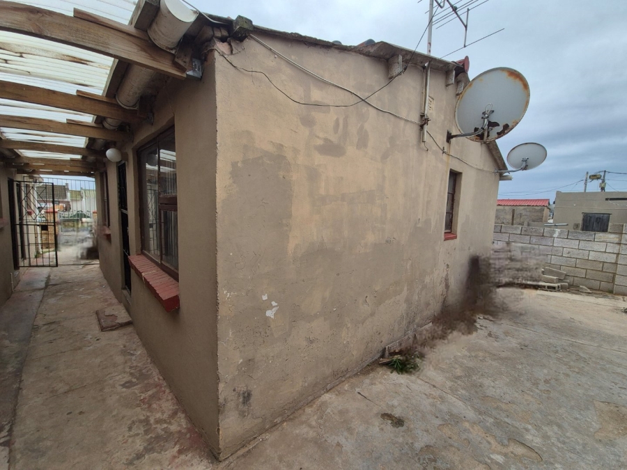 2 Bedroom Property for Sale in Zwide Eastern Cape